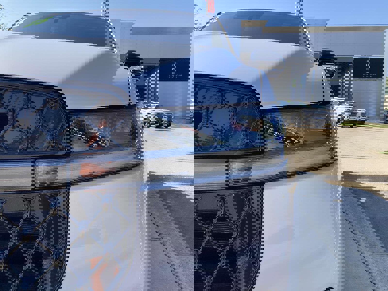 New 2025 Lincoln Navigator L Reserve w/ Jet Appearance Package image 11