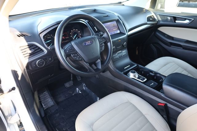 Used 2020 Ford Edge SE image 12