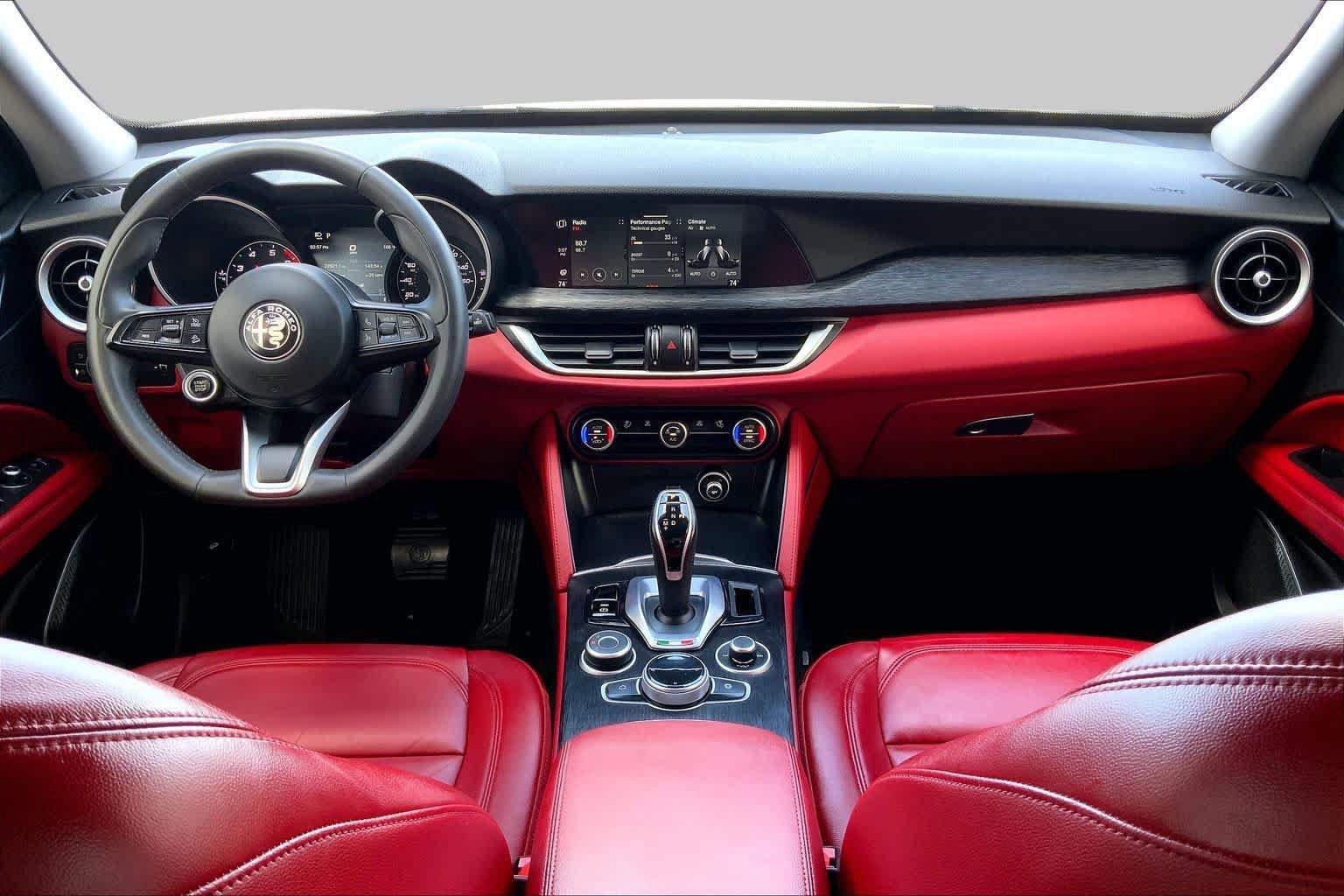 Used 2020 Alfa Romeo Stelvio RWD image 16