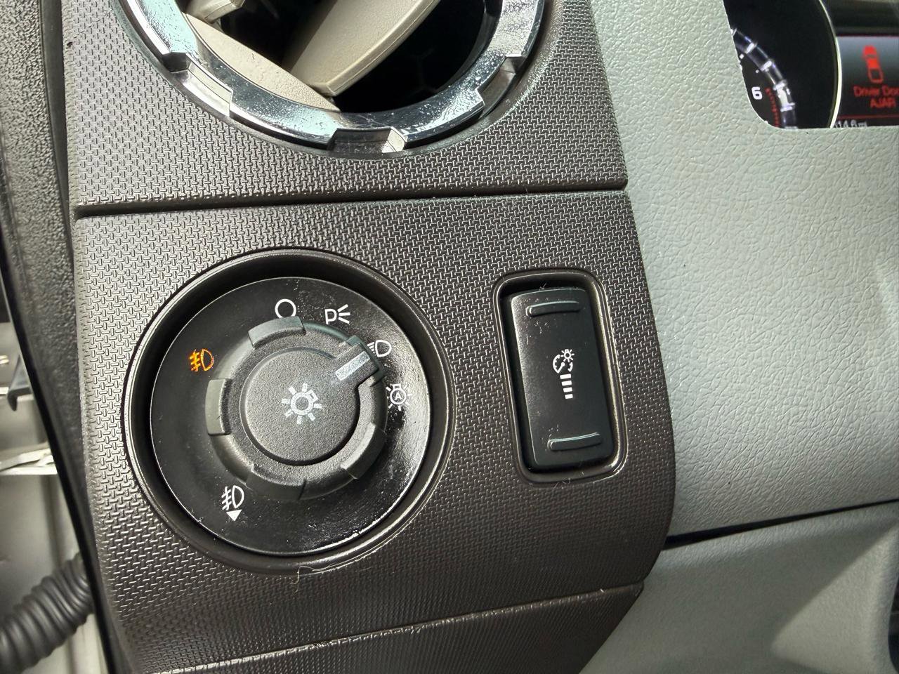 Used 2012 Ford F250 XLT w/ XLT Premium Pkg image 51