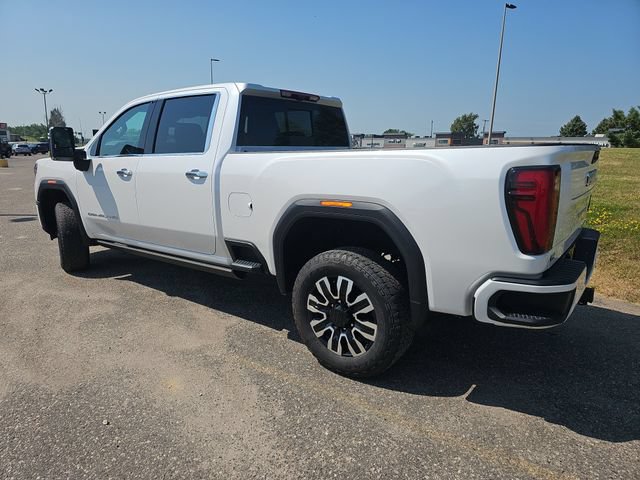 Used 2024 GMC Sierra 3500 Denali Ultimate AWD/4WD image 3
