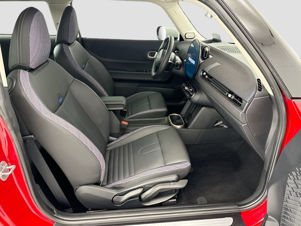 Certified 2025 MINI Cooper S FWD image 18