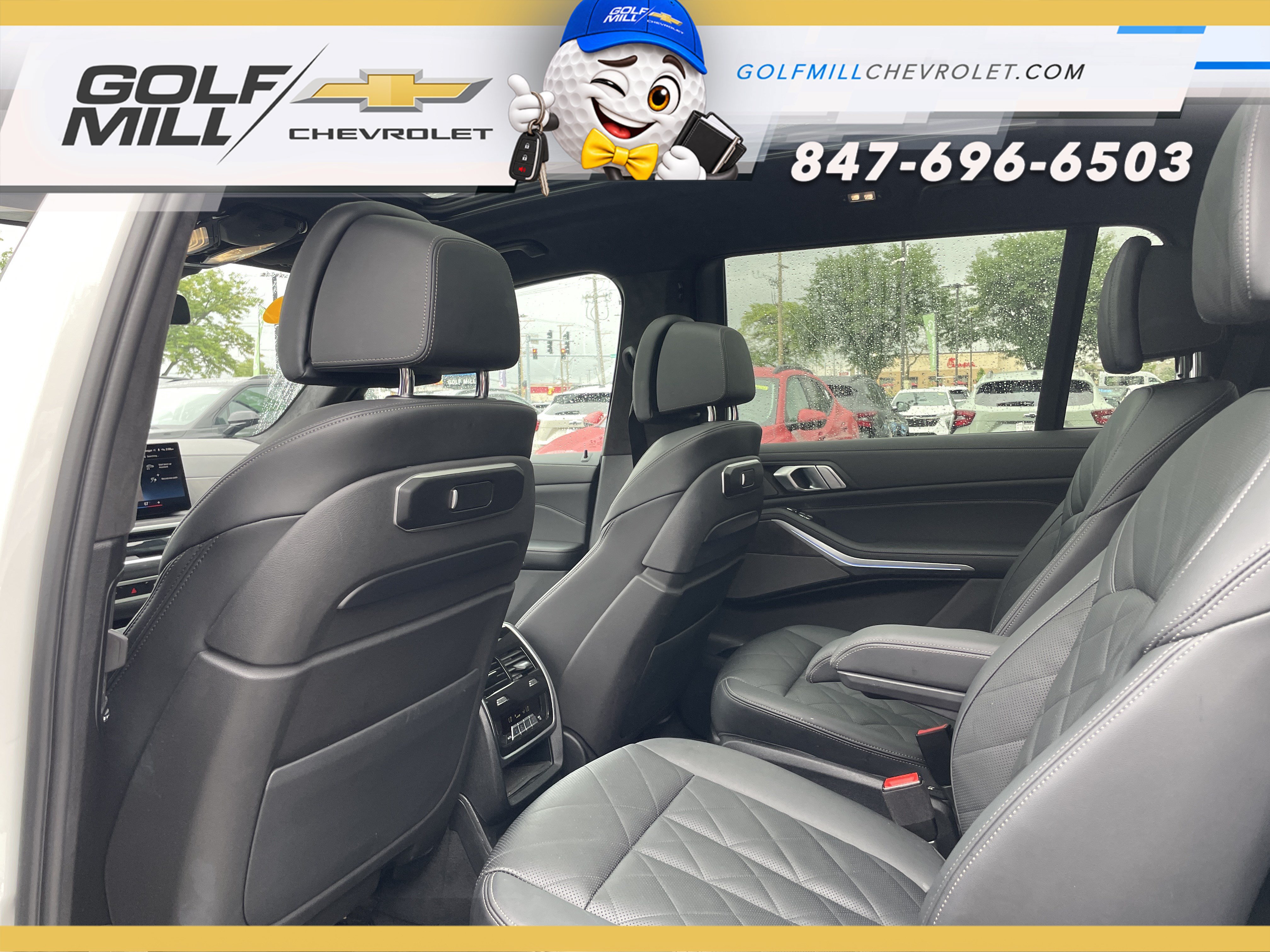 Used 2023 BMW X7 xDrive40i w/ M Sport Package AWD/4WD image 29
