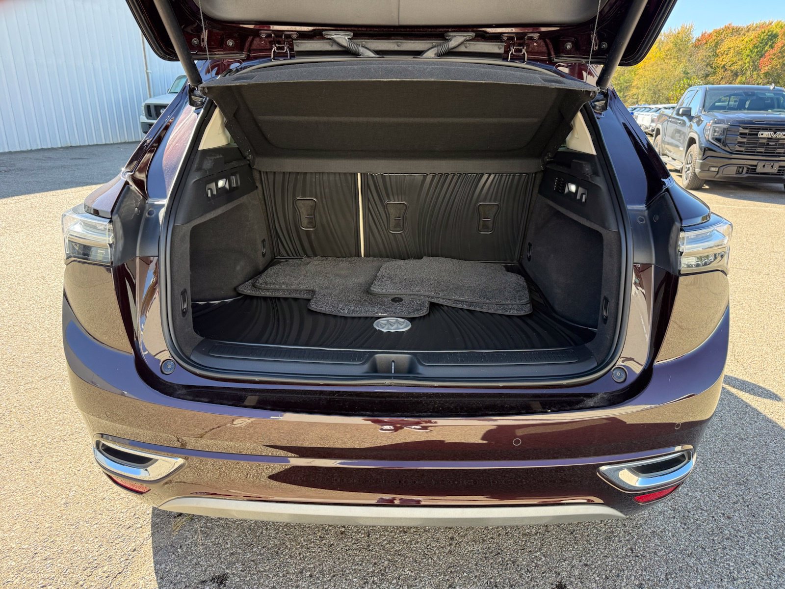 Used 2023 Buick Envision Avenir AWD/4WD image 50