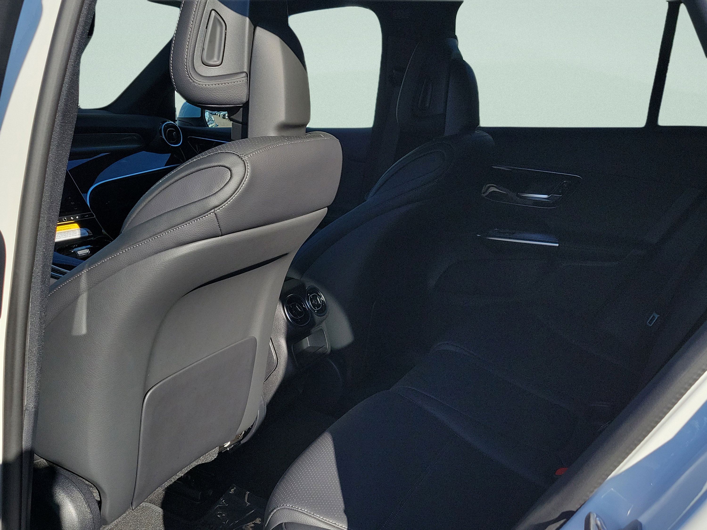 Certified 2026 Mercedes-Benz GLC 300 image 7