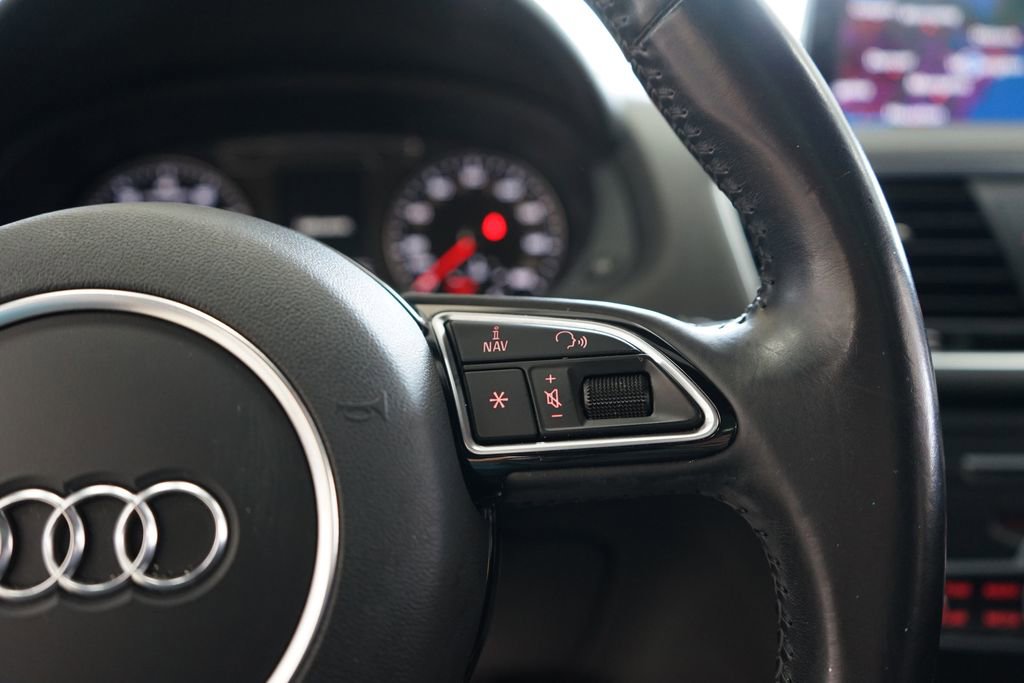 Used 2016 Audi Q3 2.0T Premium Plus w/ Technology Package image 32