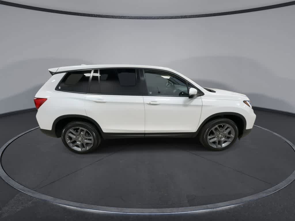Used 2023 Honda Passport EX-L image 9