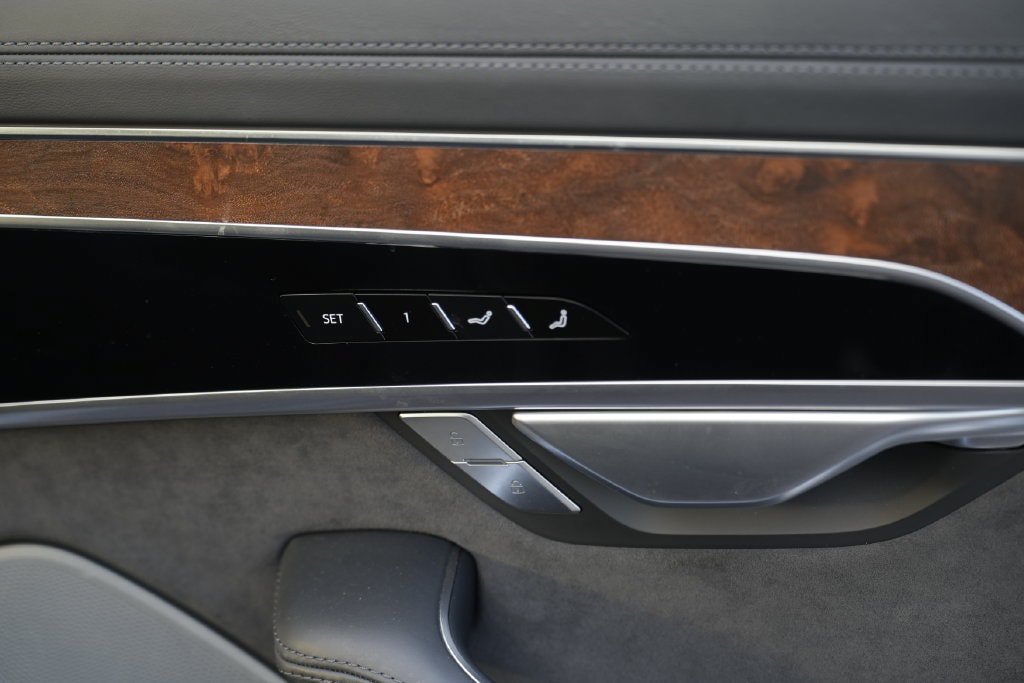 Used 2021 Audi A8 L 4.0T AWD/4WD image 45