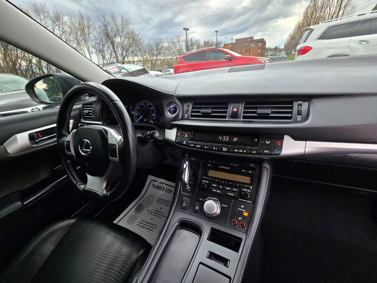 Used 2011 Lexus CT 200h Premium image 33