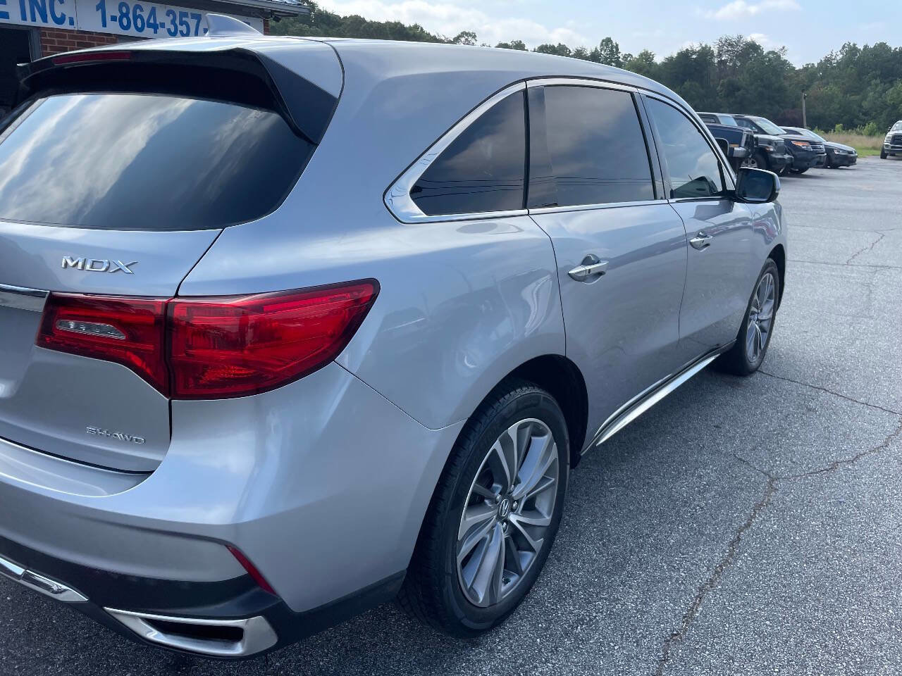 Used 2017 Acura MDX SH-AWD w/ Technology Package image 3