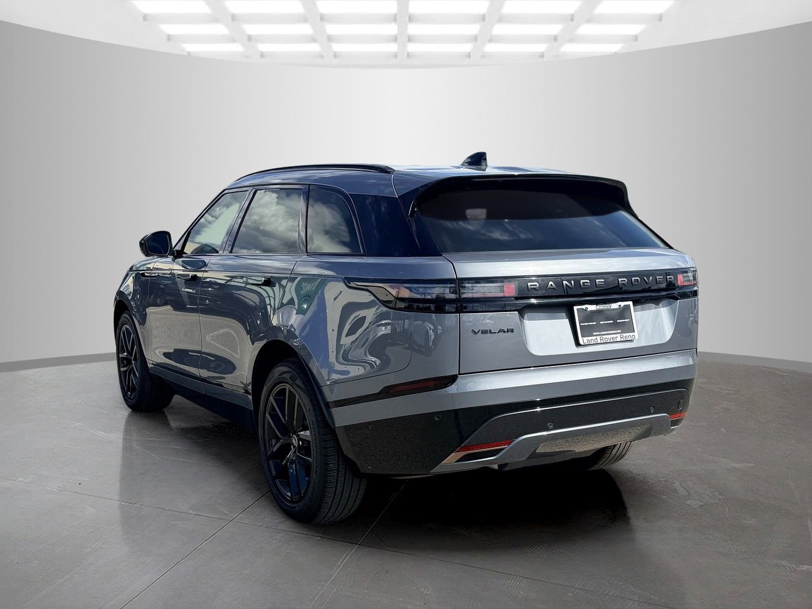 Used 2024 Land Rover Range Rover Velar Dynamic SE AWD/4WD image 7
