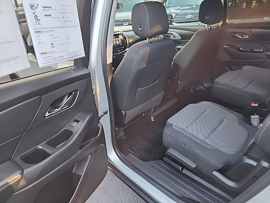 Used 2018 Chevrolet Traverse LT AWD/4WD image 32