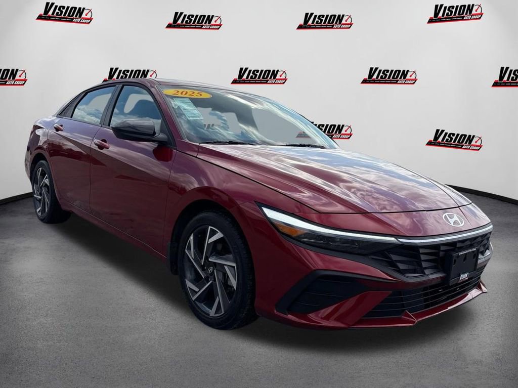 Certified 2025 Hyundai Elantra Sport image 3