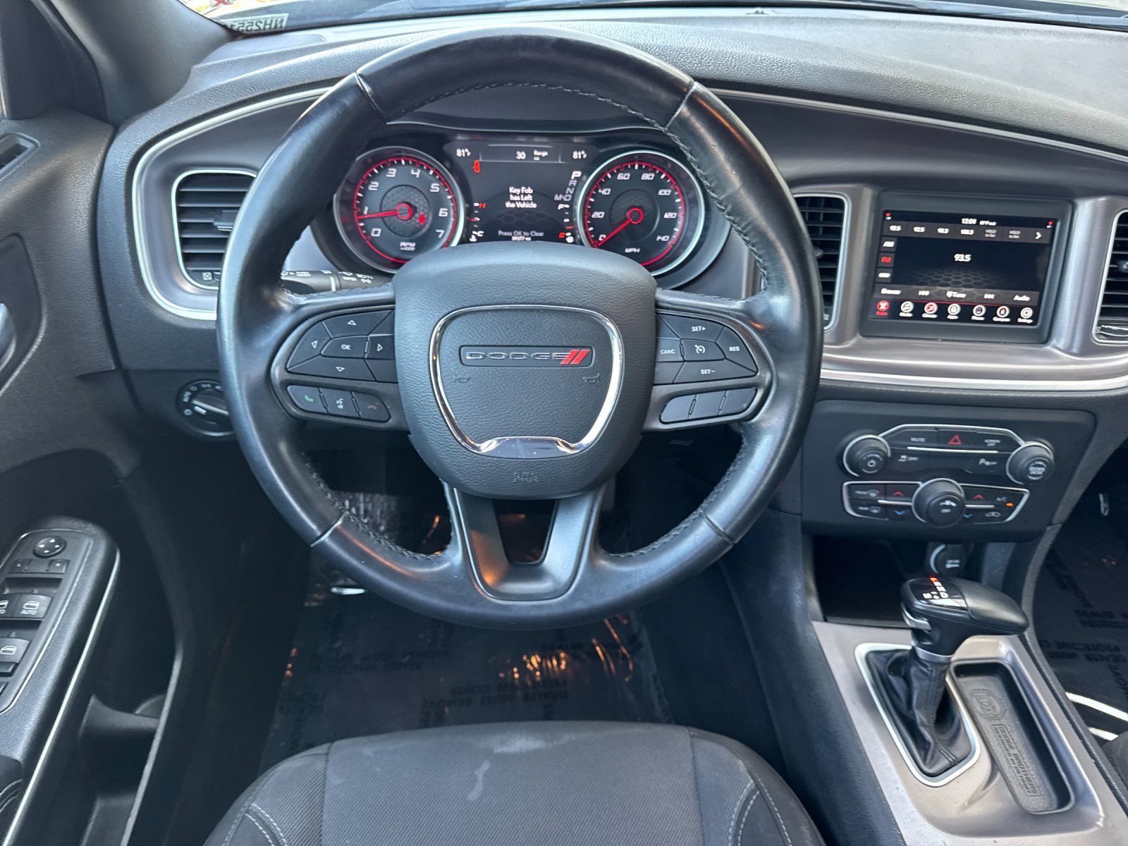 Used 2022 Dodge Charger SXT RWD image 16