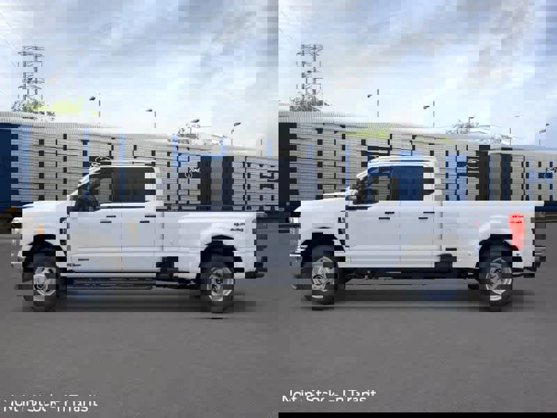 New 2026 Ford F350 XL image 3