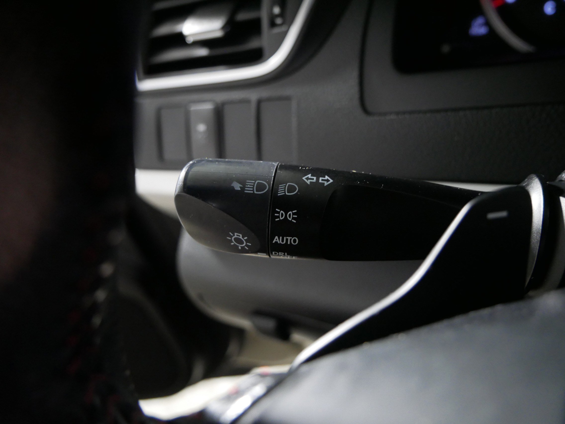 Used 2017 Toyota Camry SE FWD image 32
