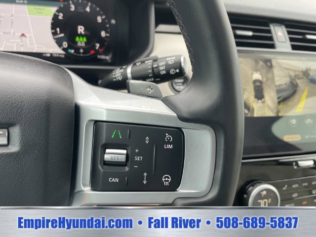 Used 2025 Land Rover Discovery S AWD/4WD image 28