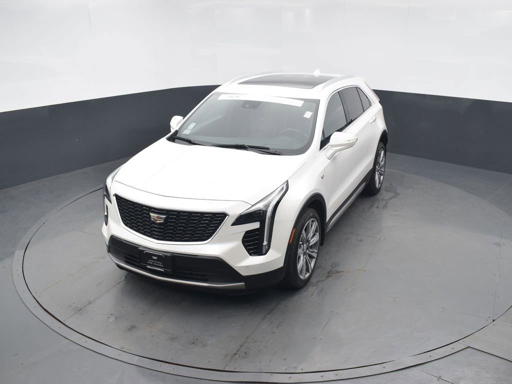 Certified 2023 Cadillac XT4 Premium Luxury w/ Technology Package AWD/4WD image 40