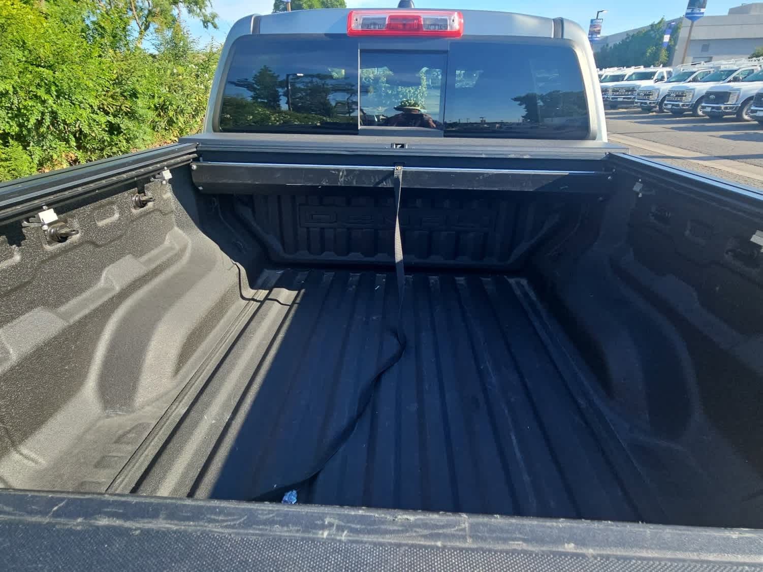 Used 2023 GMC Canyon Denali image 9