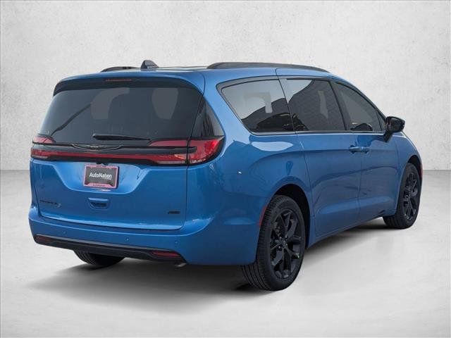 New 2026 Chrysler Pacifica Select w/ S Appearance Package AWD/4WD video 2