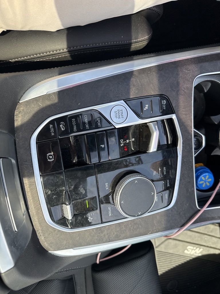 Used 2024 BMW X7 xDrive40i w/ M Sport Package image 18