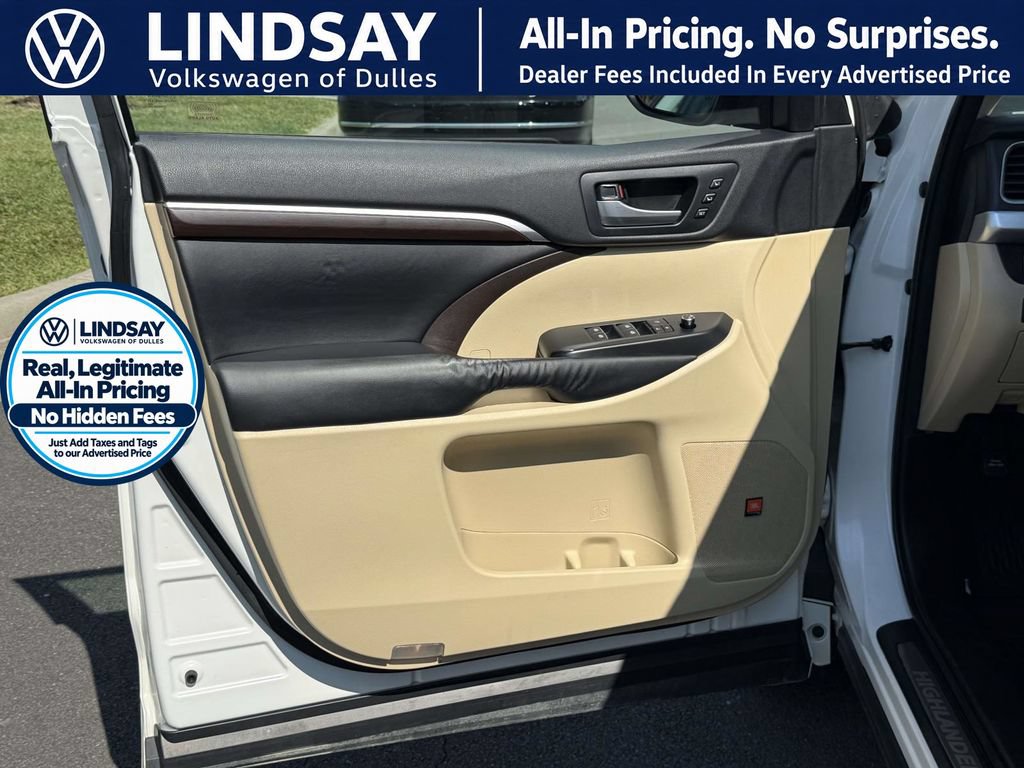 Used 2015 Toyota Highlander Limited AWD/4WD image 9