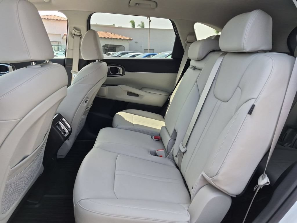 New 2026 Kia Sorento EX FWD image 25
