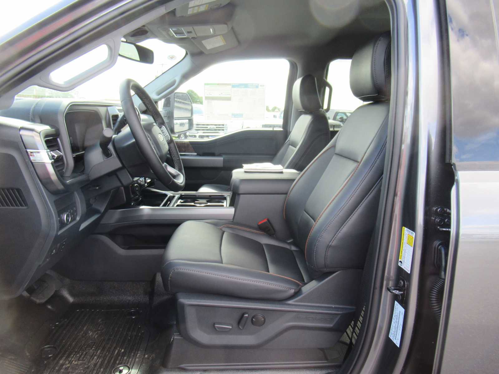 New 2026 Ford F350 Lariat image 17