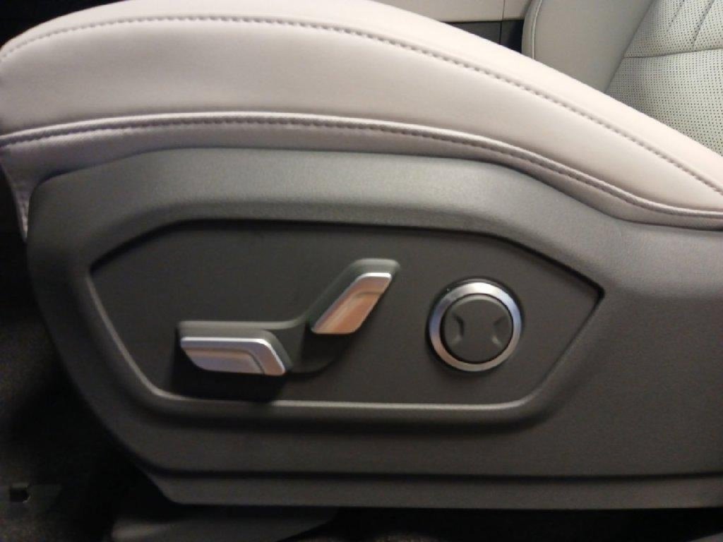 New 2026 Hyundai Santa Fe SEL FWD image 15