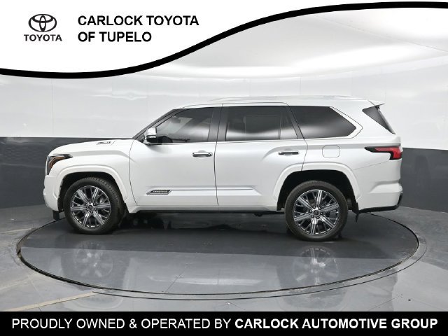 Used 2024 Toyota Sequoia Capstone AWD/4WD image 10