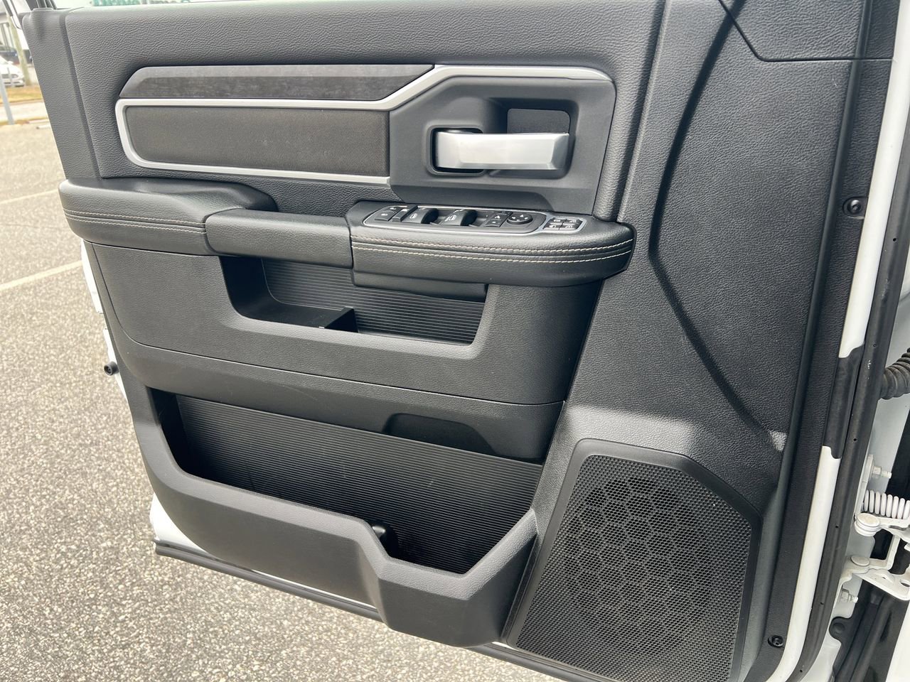 Used 2024 RAM 2500 Big Horn image 21
