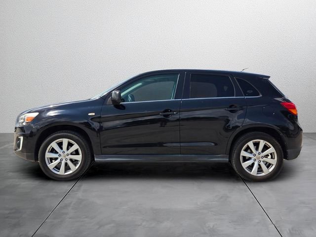 Used 2015 Mitsubishi Outlander Sport SE AWD/4WD image 2