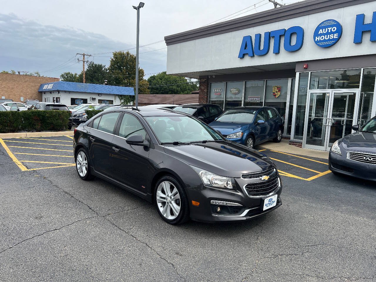 Used 2015 Chevrolet Cruze LTZ w/ Sun, Sound and Sport Package FWD image 3