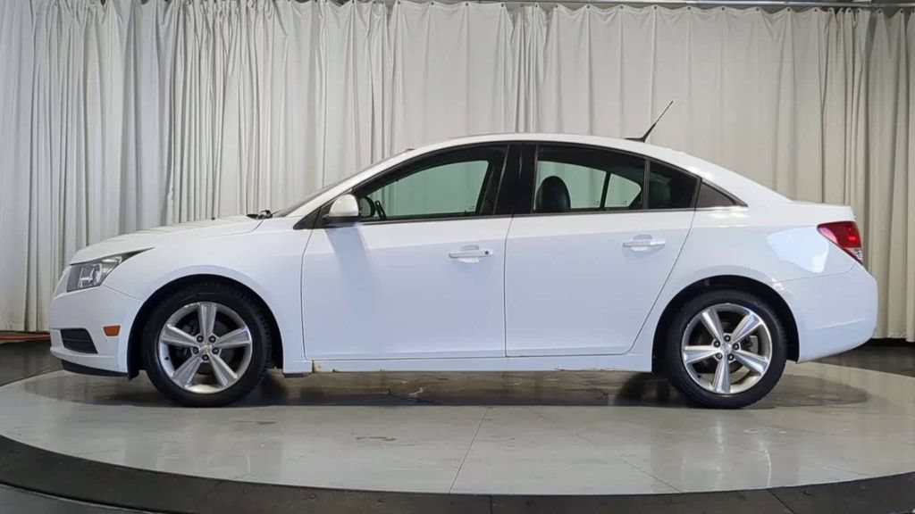 Used 2013 Chevrolet Cruze LT FWD image 6
