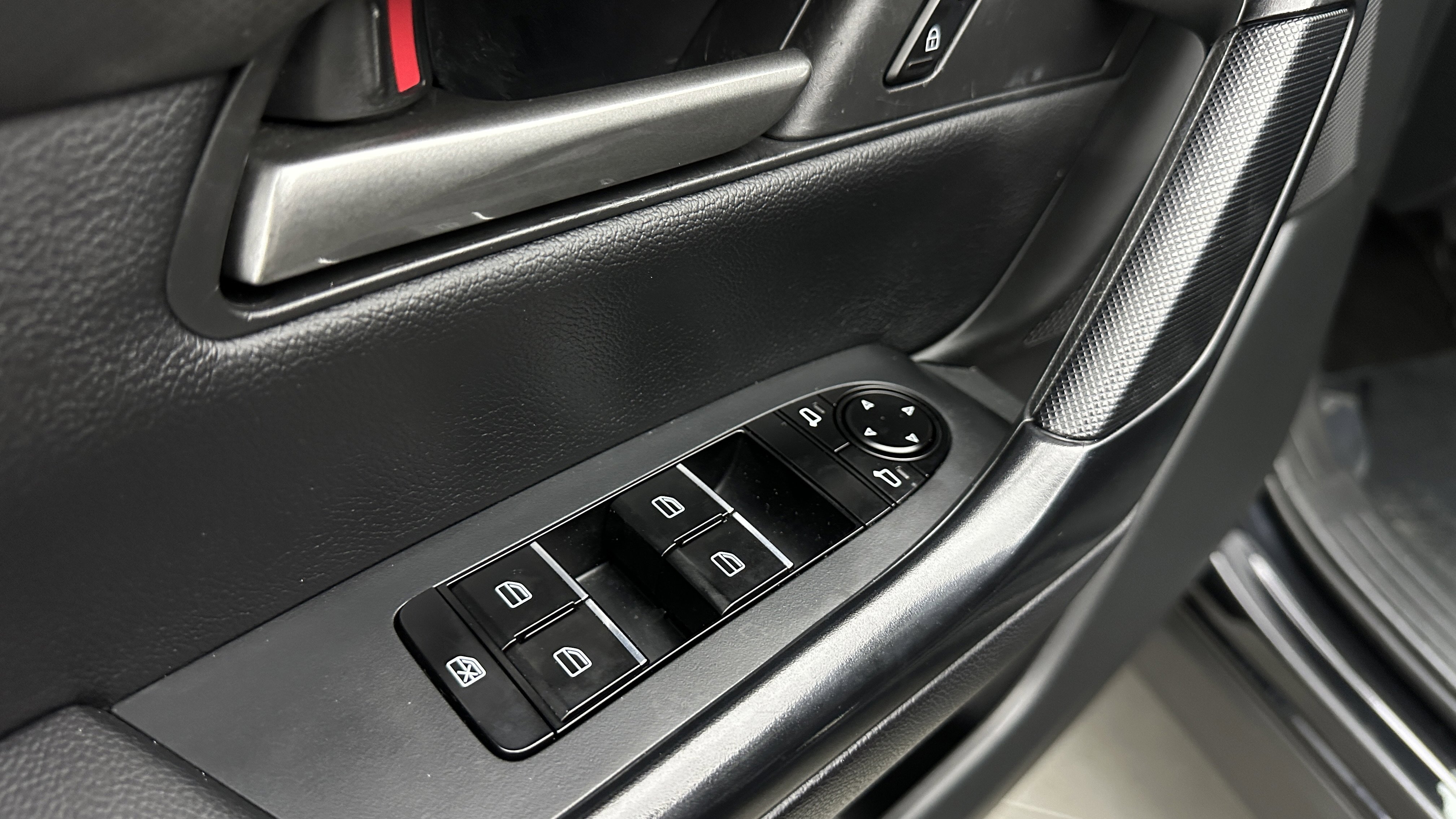 Used 2023 MAZDA CX-50 2.5 S w/ Cargo Package image 24