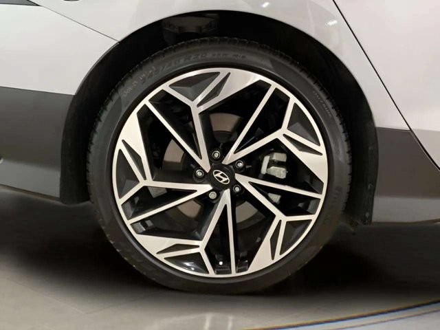 Used 2025 Hyundai Ioniq 6 SEL RWD image 98