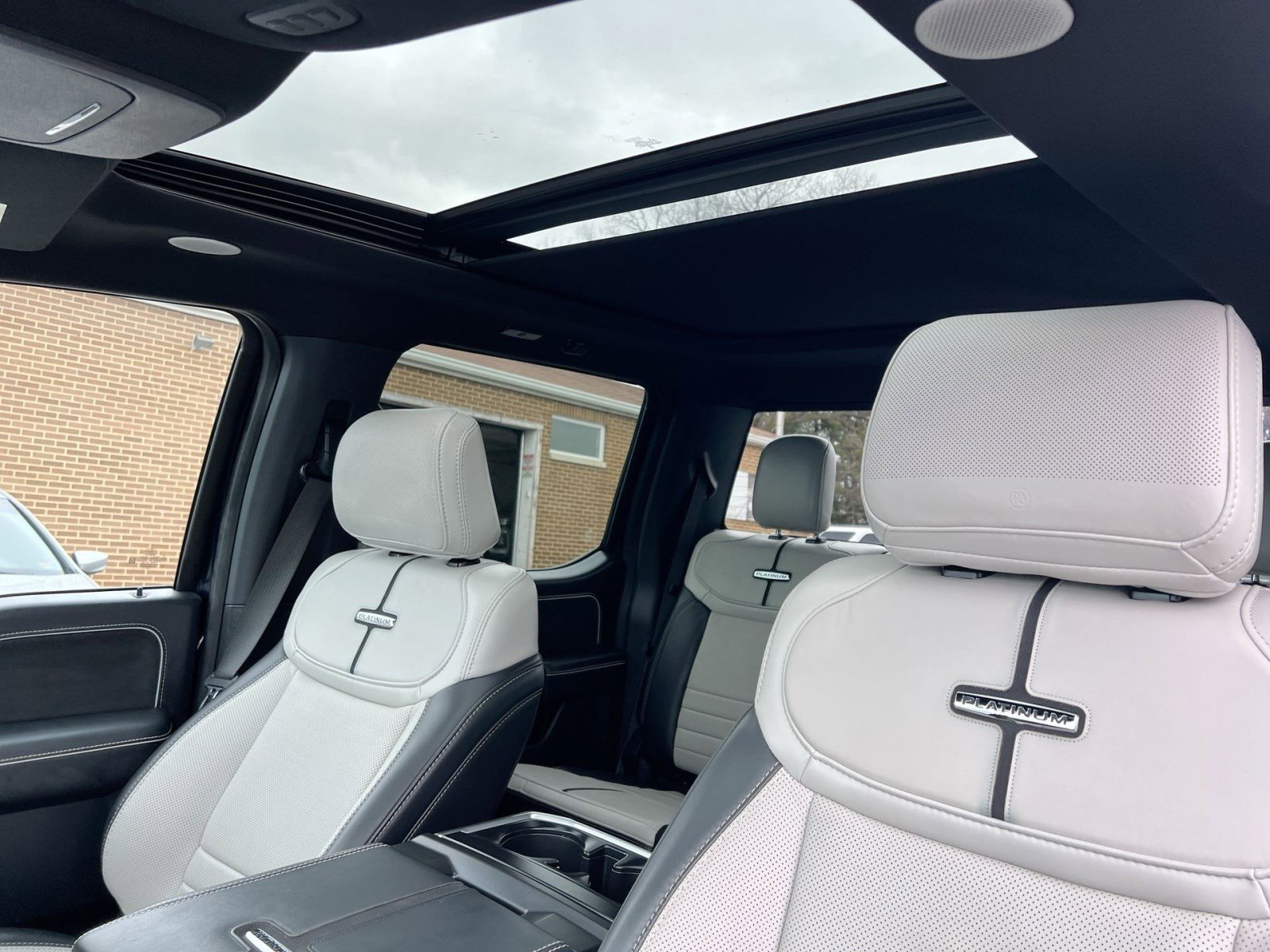 Used 2023 Ford F150 Lightning Platinum image 22