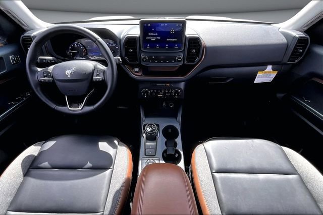 Used 2024 Ford Bronco Sport Outer Banks image 7
