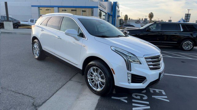 Used 2017 Cadillac XT5 Luxury w/ Driver Awareness Package image 2