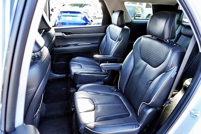 Used 2025 Hyundai Palisade SEL AWD/4WD image 17