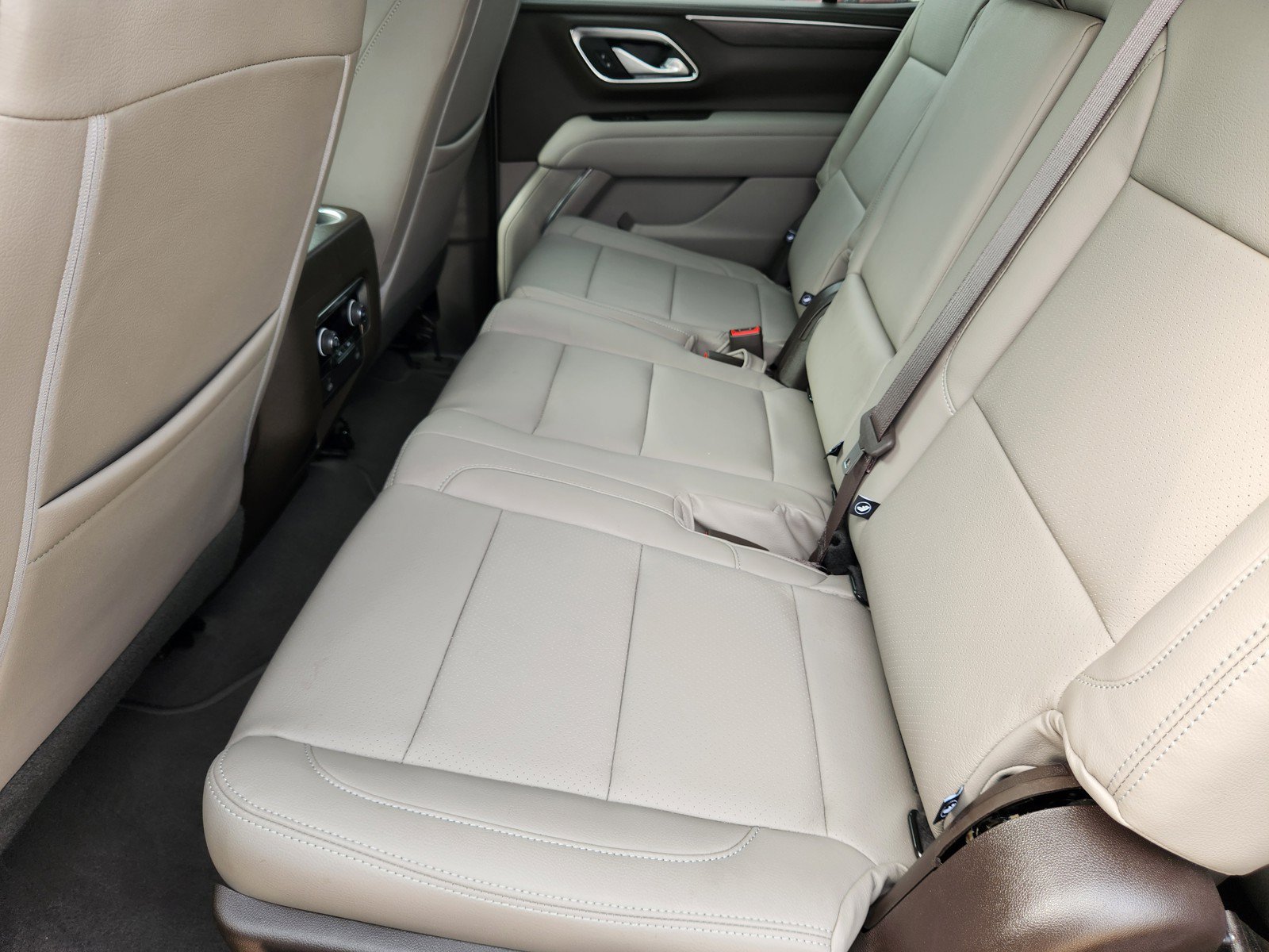 Used 2023 Chevrolet Tahoe LS RWD image 12