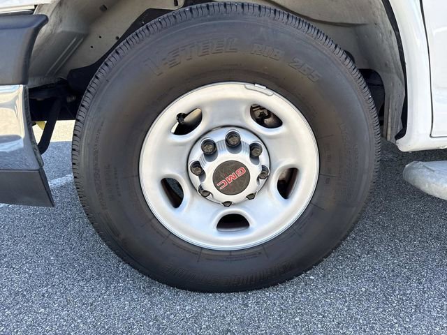 Used 2024 GMC Savana 2500 w/ Driver Convenience Package image 31