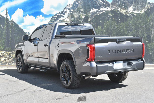 Used 2022 Toyota Tundra SR5 AWD/4WD image 9