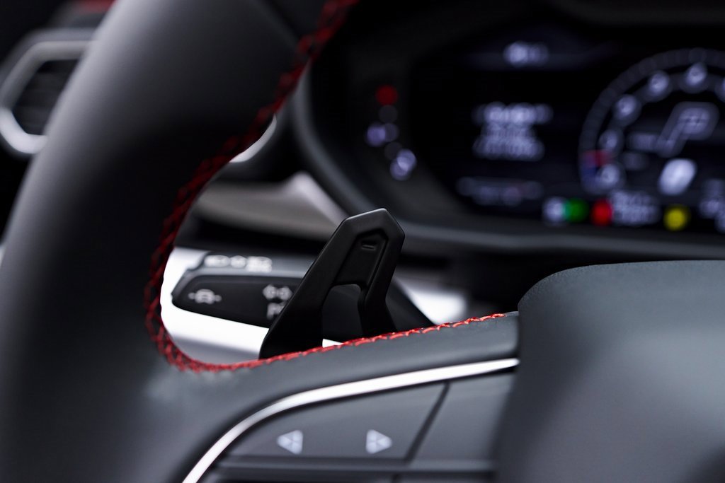 Used 2022 Lamborghini Urus image 62