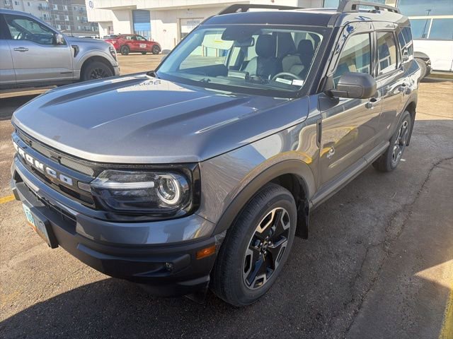 Used 2023 Ford Bronco Sport Outer Banks w/ Tech Package image 3