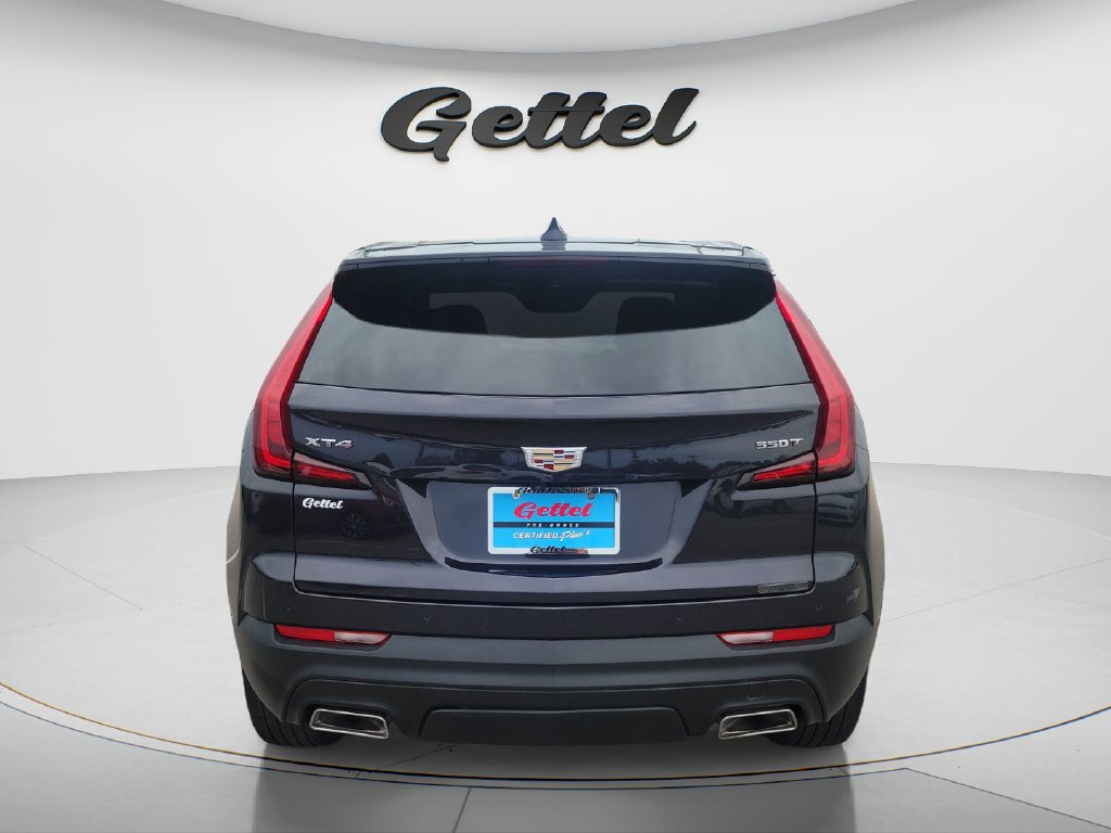 Used 2023 Cadillac XT4 Luxury w/ Cold Weather Package FWD image 6