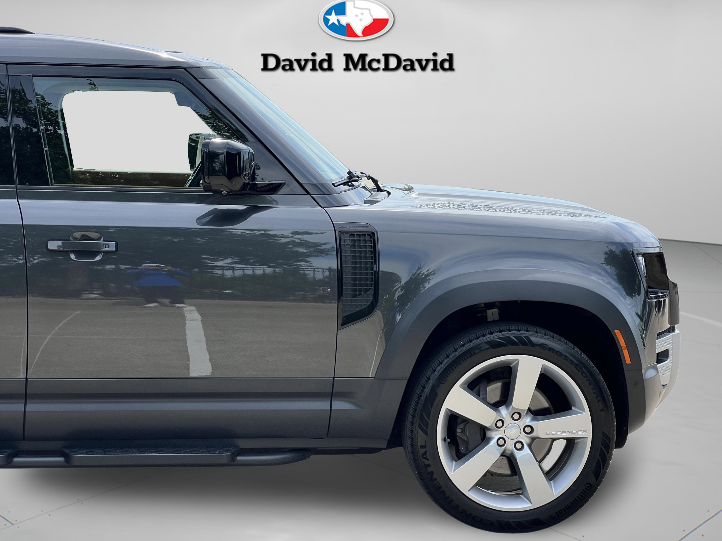 Used 2023 Land Rover Defender 130 First Edition AWD/4WD image 33
