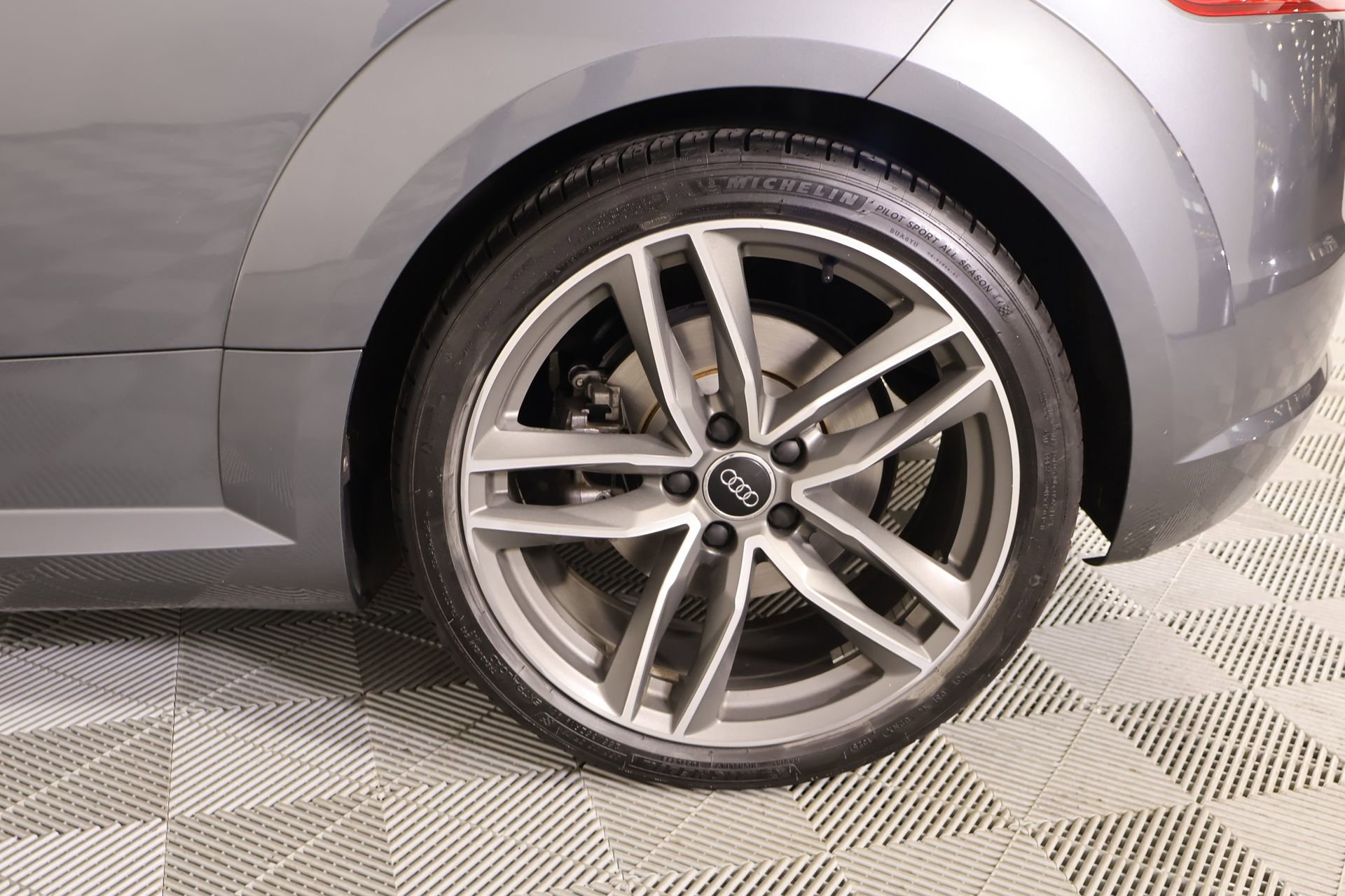 Used 2017 Audi TT 2.0T w/ Technology Package image 17