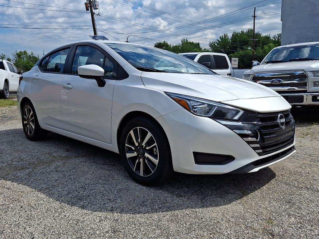 Used 2024 Nissan Versa SV FWD image 6