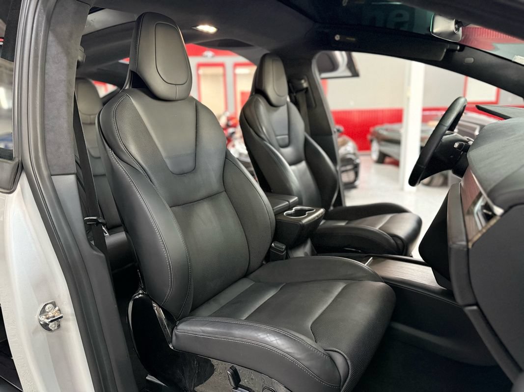 Used 2016 Tesla Model X 90D AWD/4WD image 22